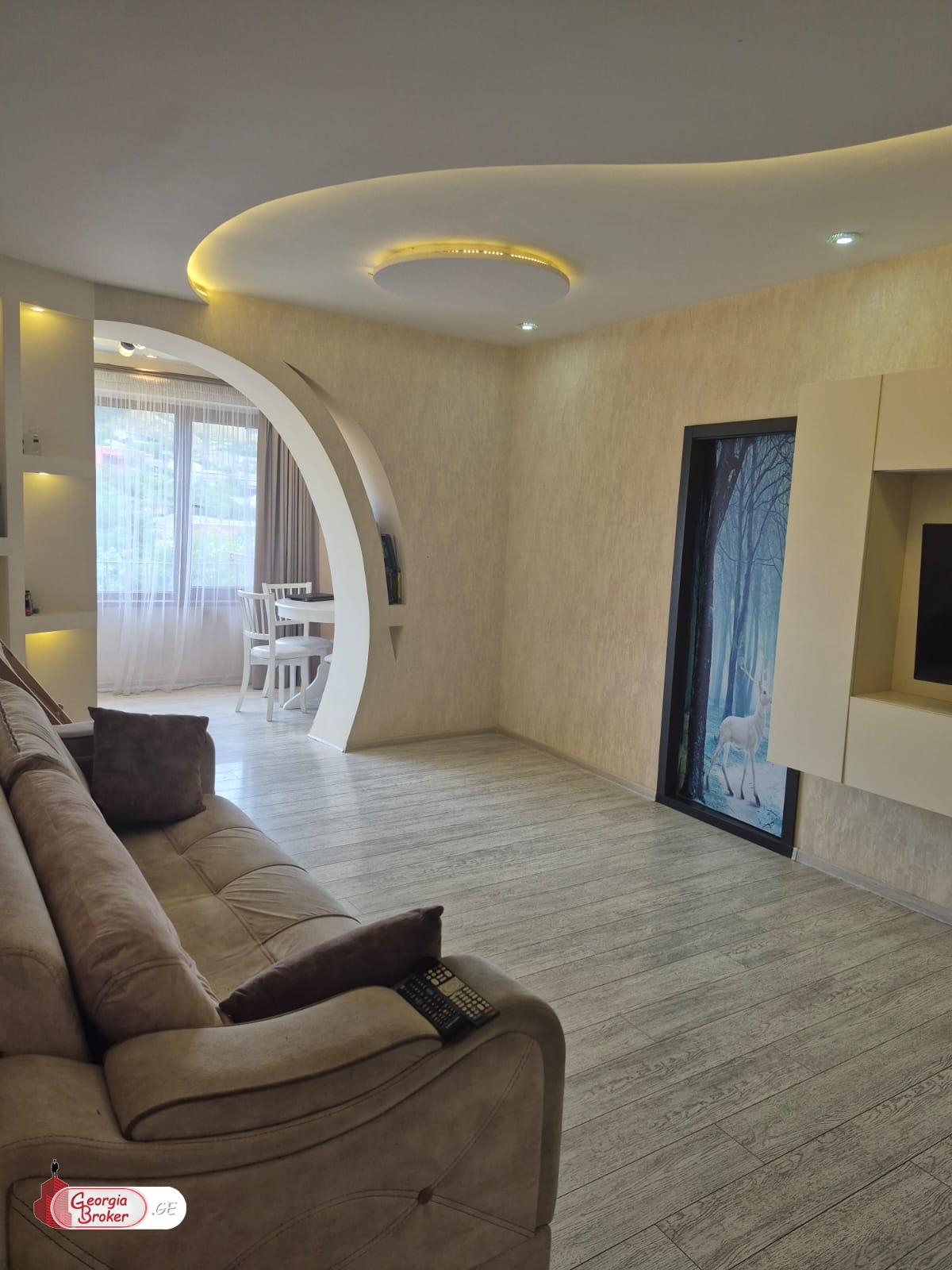 იყიდება ახალი გარემონტებული 3 ოთახიანი ბინა